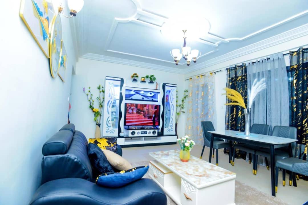 Appartement B&W Yaoundé Buitenkant foto